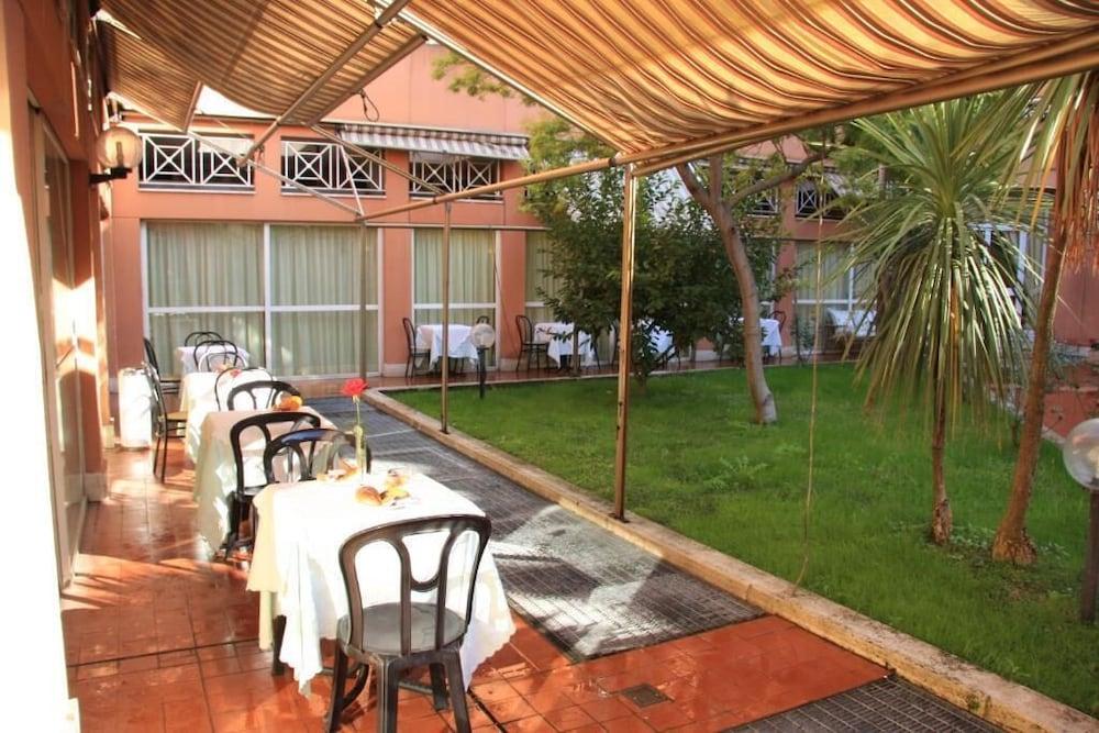 Hotel Citta 2000 روما المظهر الخارجي الصورة